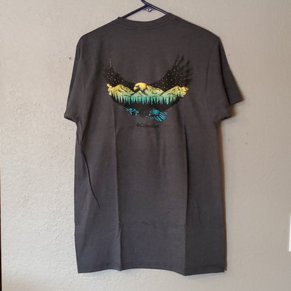 Columbia Graphic Tee Medium S/S